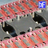 zwei leadframes nach Spritzguss